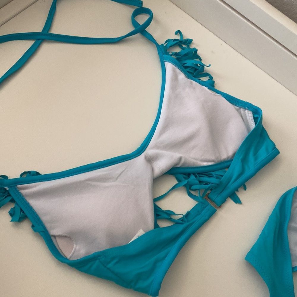 Two piece bikini - Picture 4 of 11